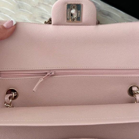 CHANEL CLASSIC FLAP BAG (AUTHENTIC) - Picture 9 of 13